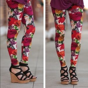INFINITY RAINE FLOWERS LEGGINGS/Jammie pants. NWT soft!